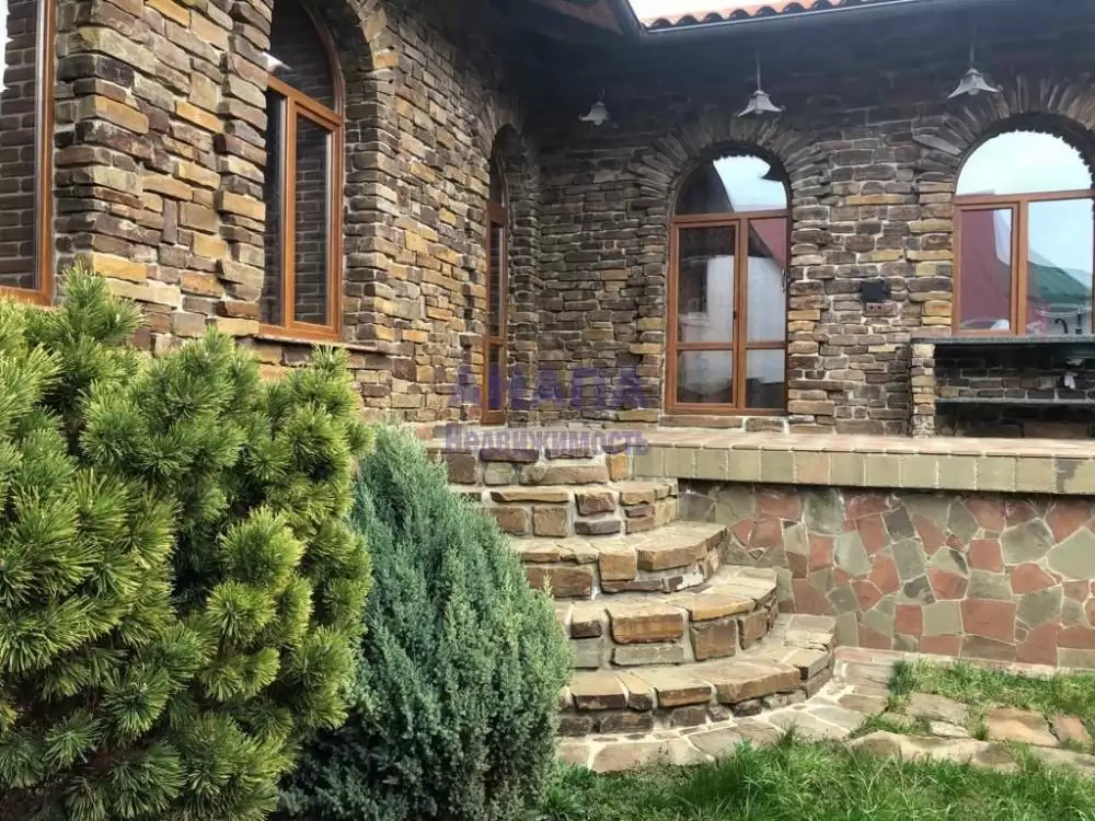 Фасад здания