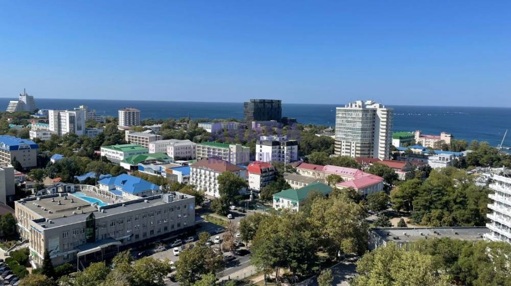 Вид на море и город