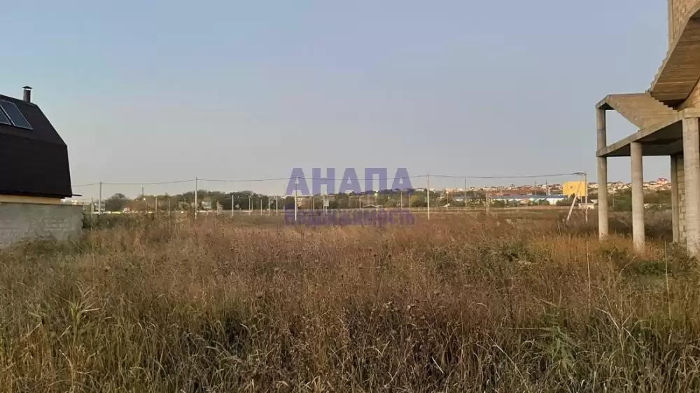 Рядом дома