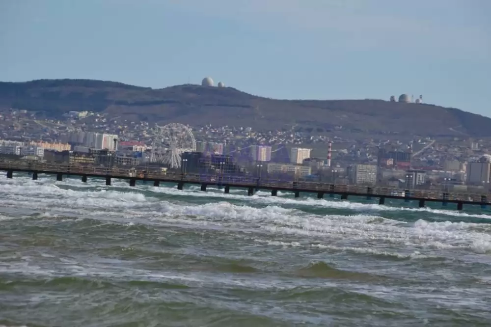 Море