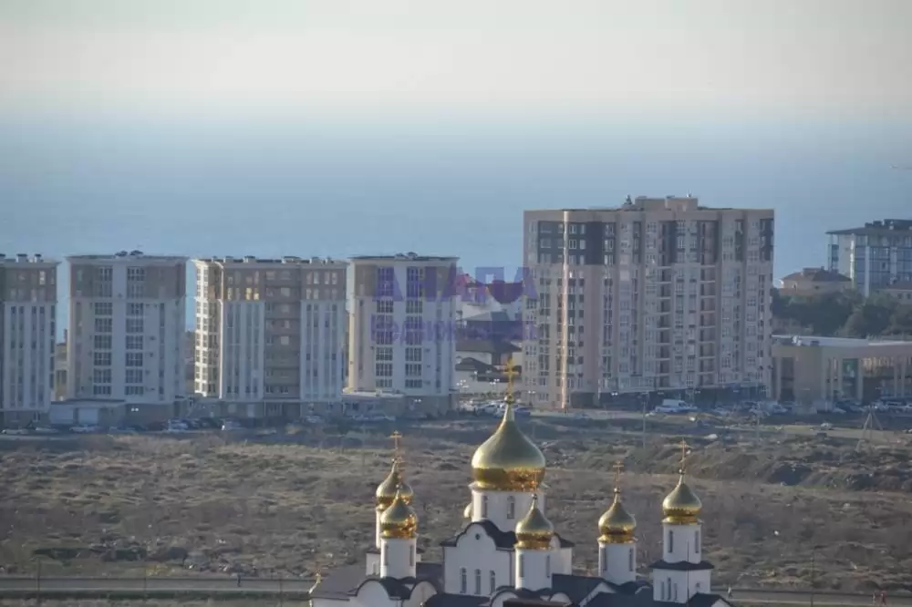 Город и море