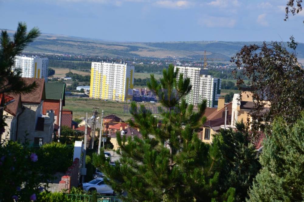 вид из окон на город