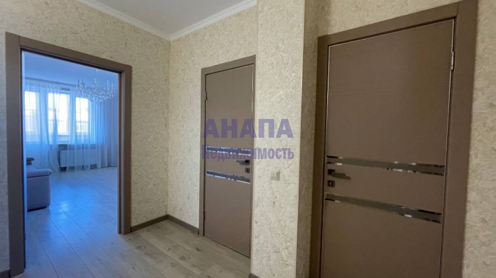 Прихожая